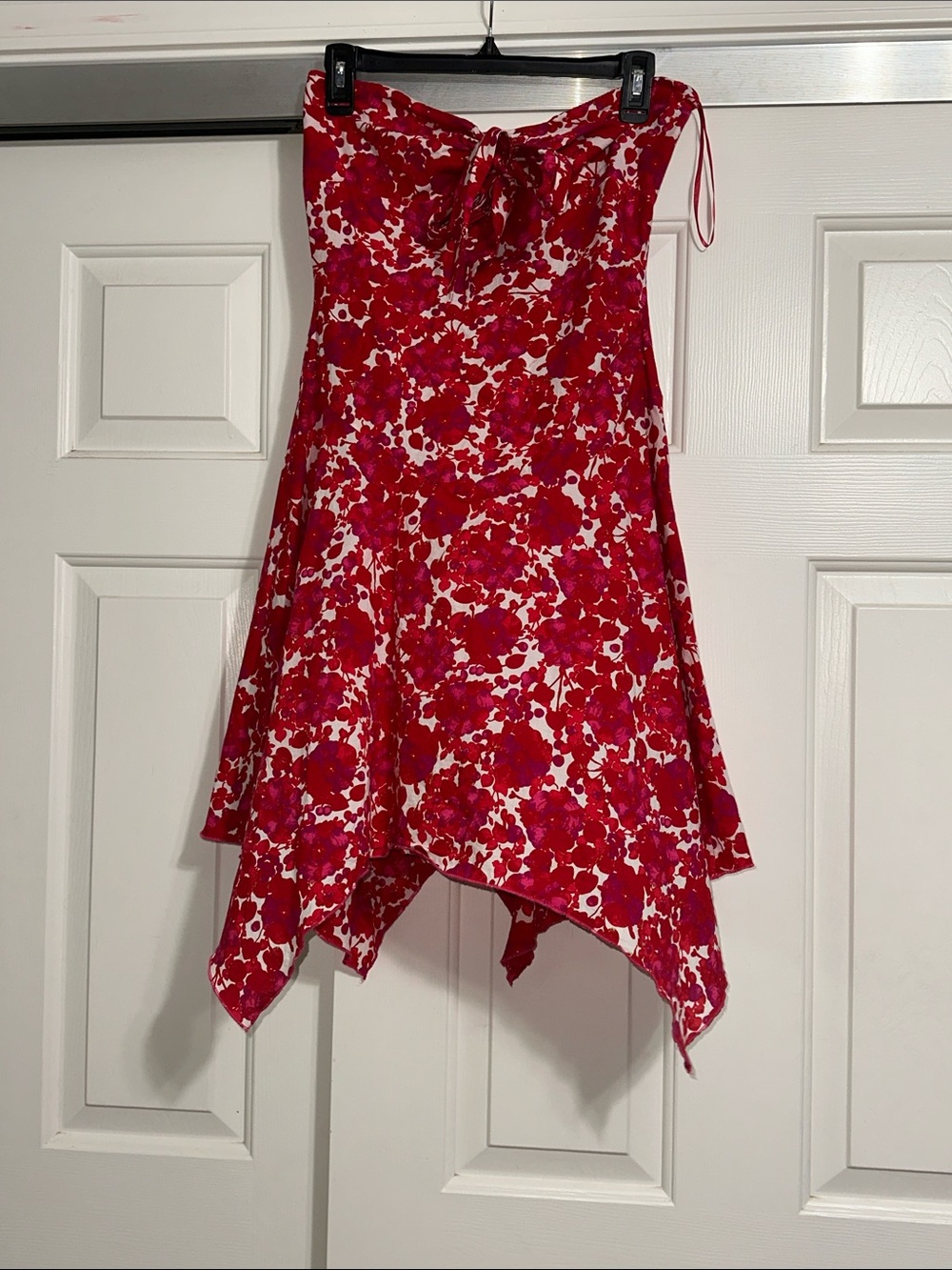Dian vonFurstenberg Red Floral Handkerchief Hem Dress